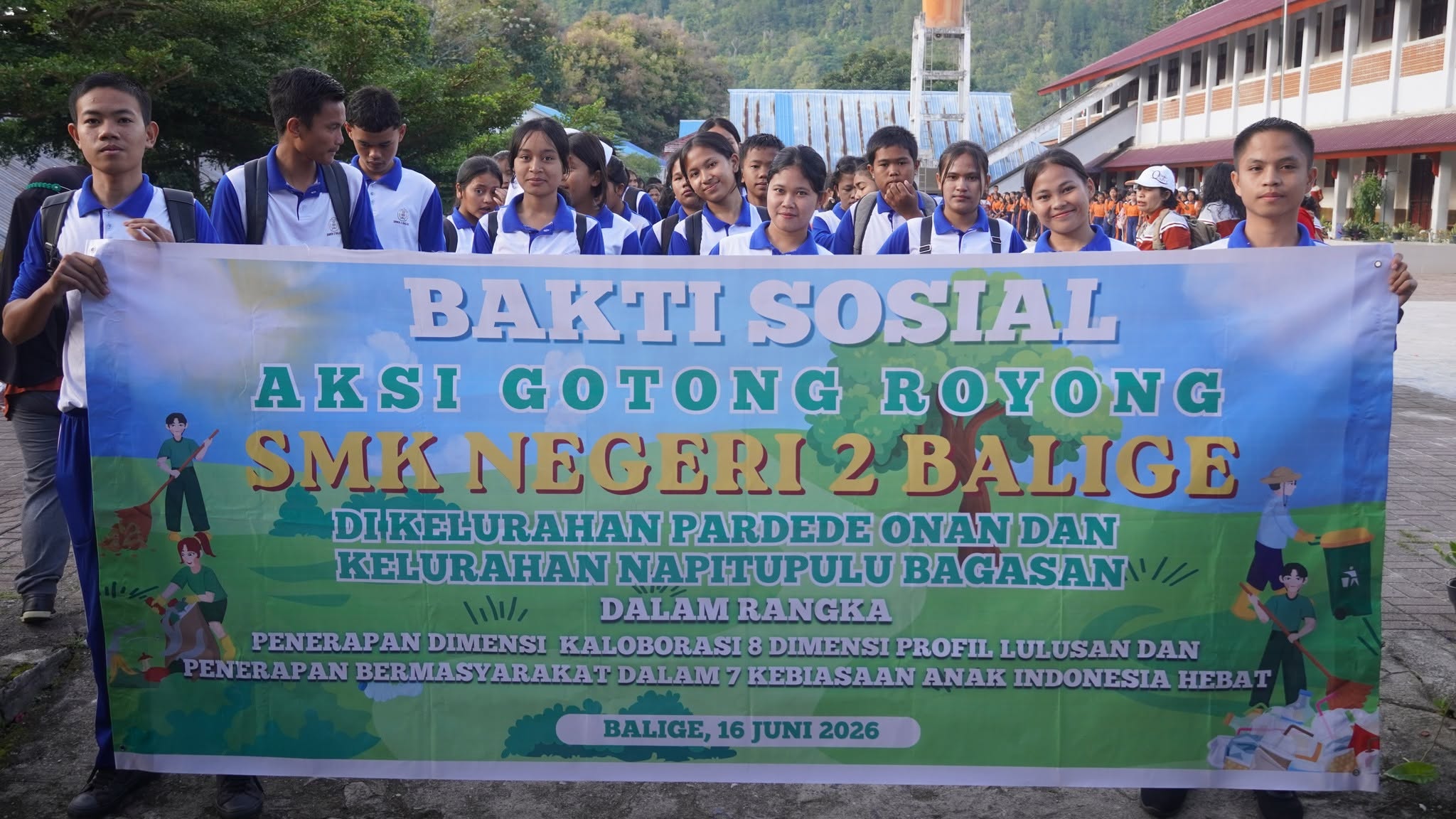 SMK Negeri 2 Balige Gelar Bakti Sosial Gotong Royong dan Jalan Santai, Wujudkan Dimensi Kolaborasi dan Kepedulian Bermasyarakat